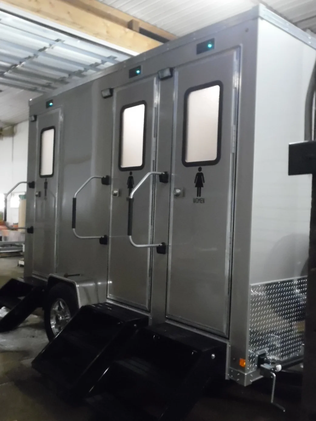 Magnolia-Restroom-Trailer-Rental-8